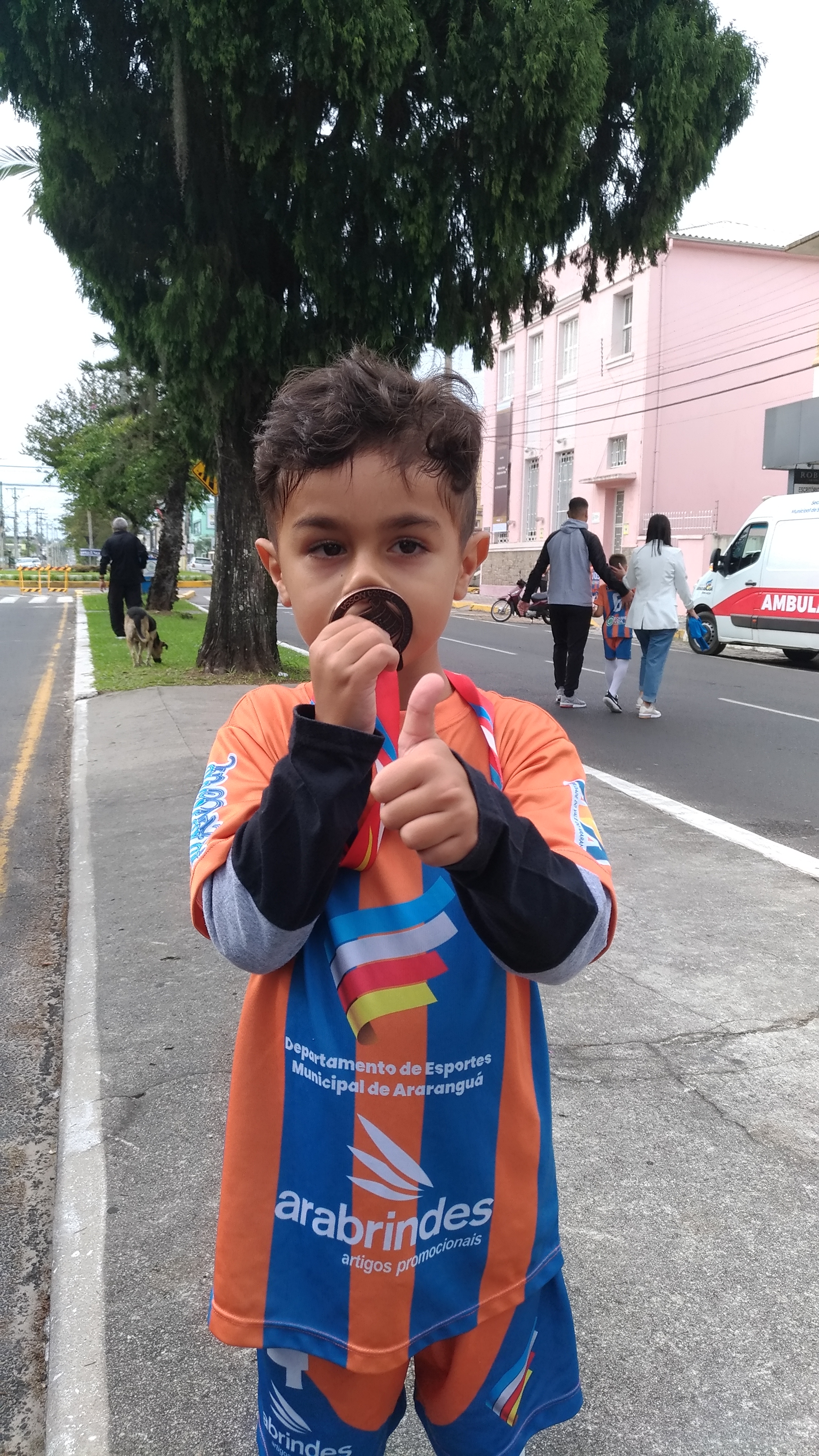 Bola pra Cima
